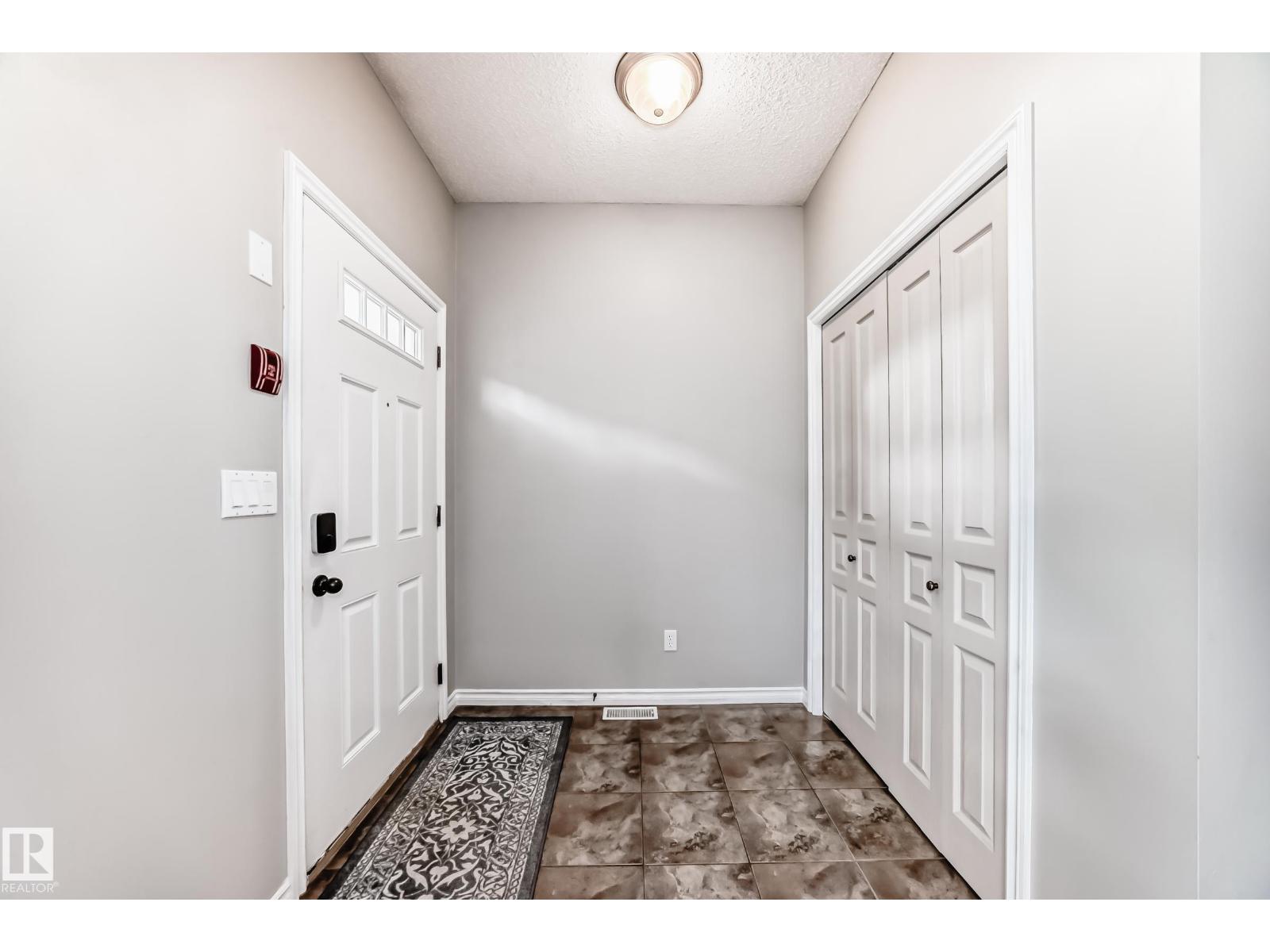 #105 13825 155 AV NW - 4