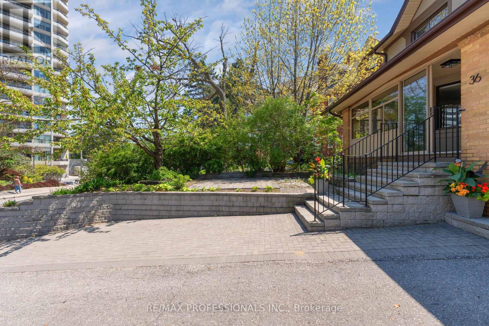 36 GOTHIC AVENUE - 4
