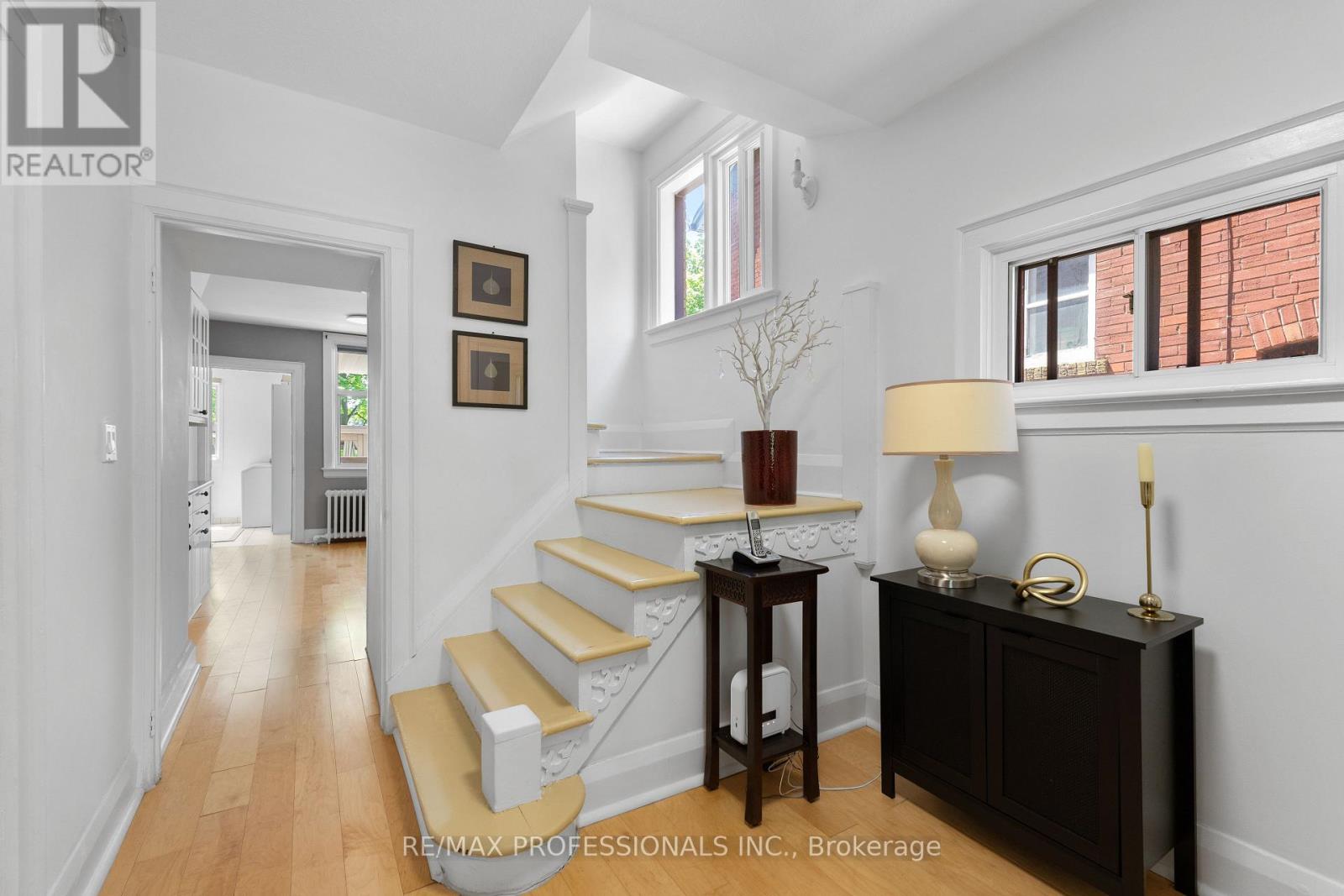 36 GOTHIC AVENUE - 9