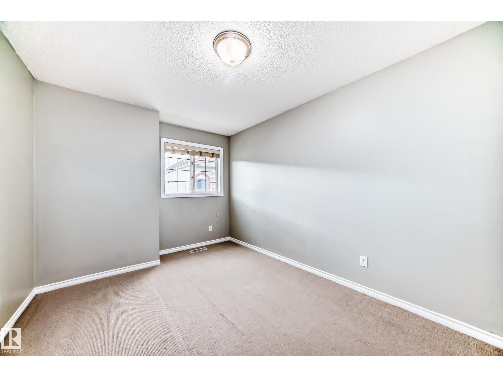 #105 13825 155 AV NW - 28