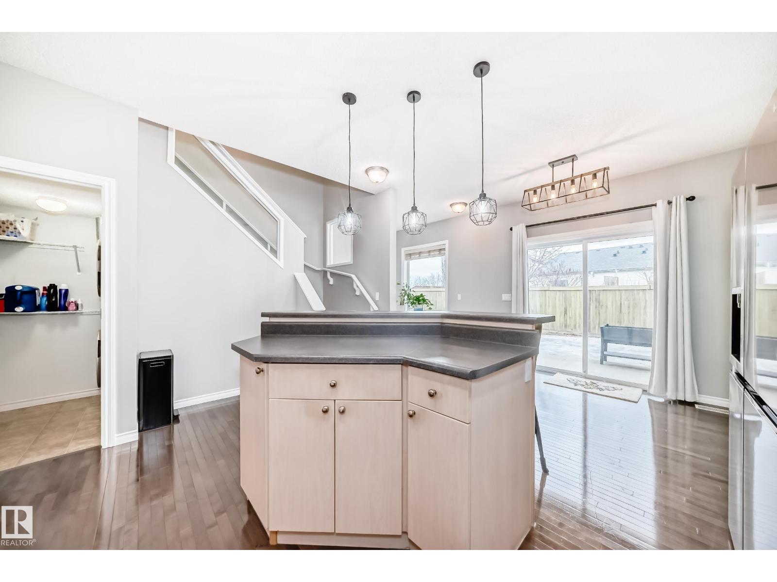 #105 13825 155 AV NW - 14