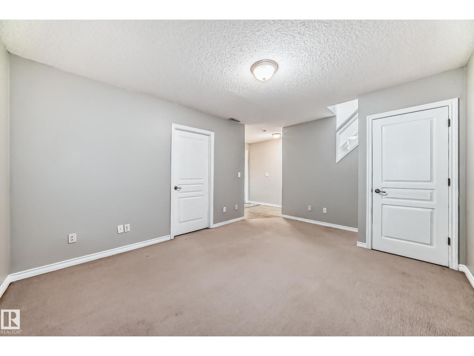 #105 13825 155 AV NW - 36