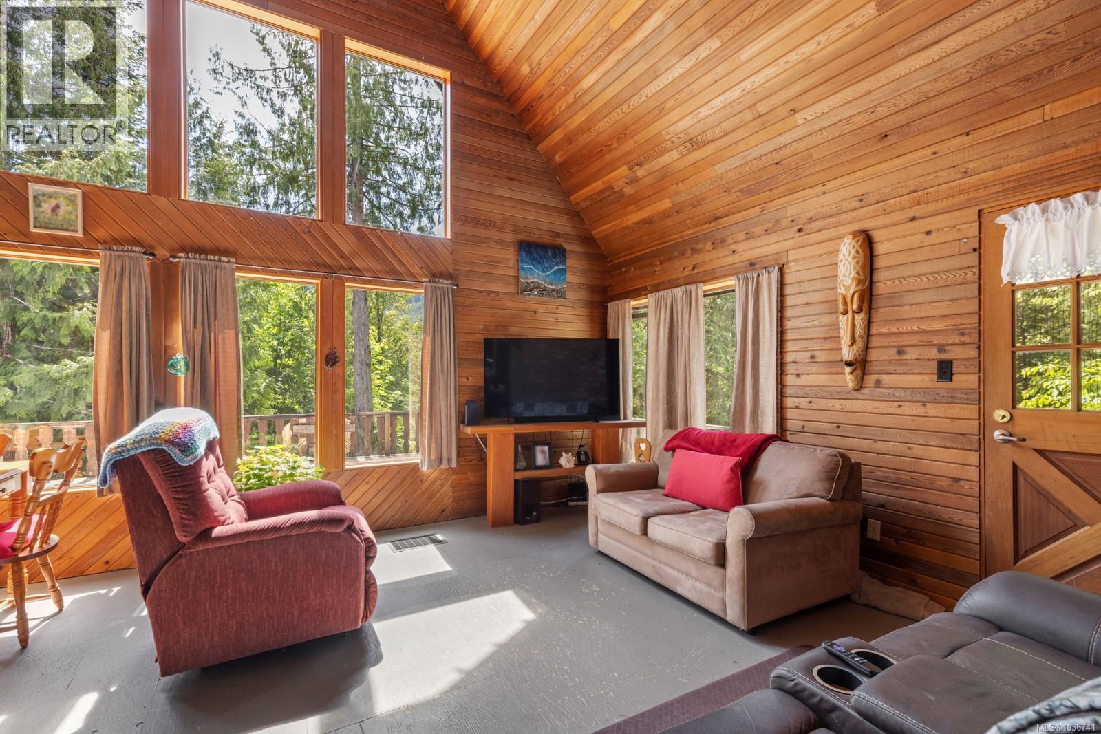 5950 Heger Cres, Lake Cowichan