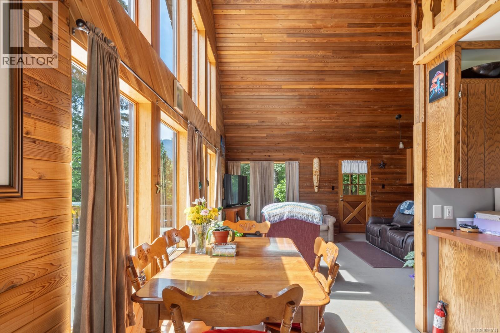 5950 Heger Cres, Lake Cowichan
