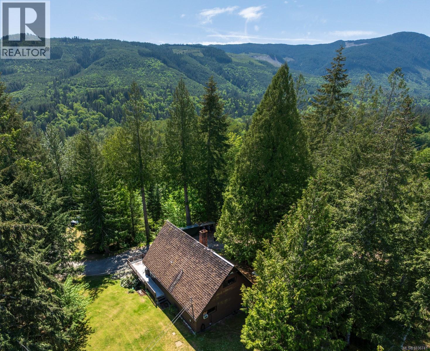 5950 Heger Cres, Lake Cowichan