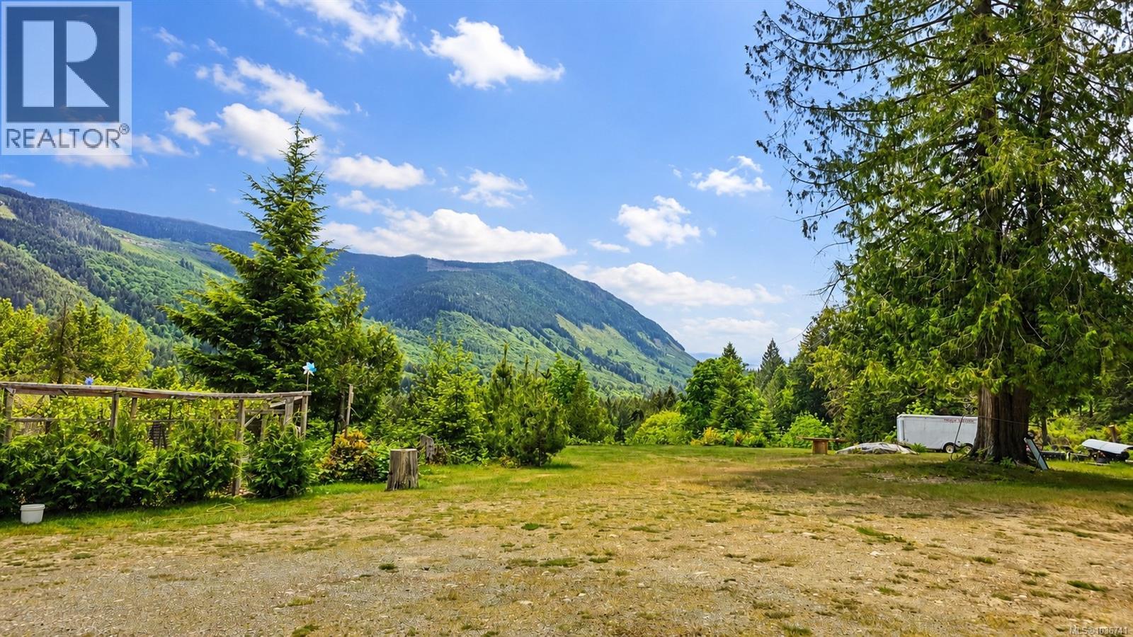 5950 Heger Cres, Lake Cowichan
