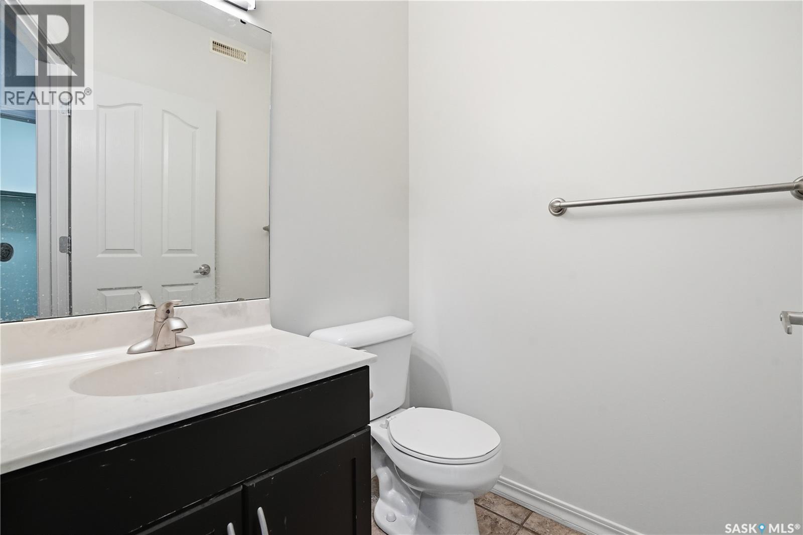 7111 Wascana Cove DRIVE - 9