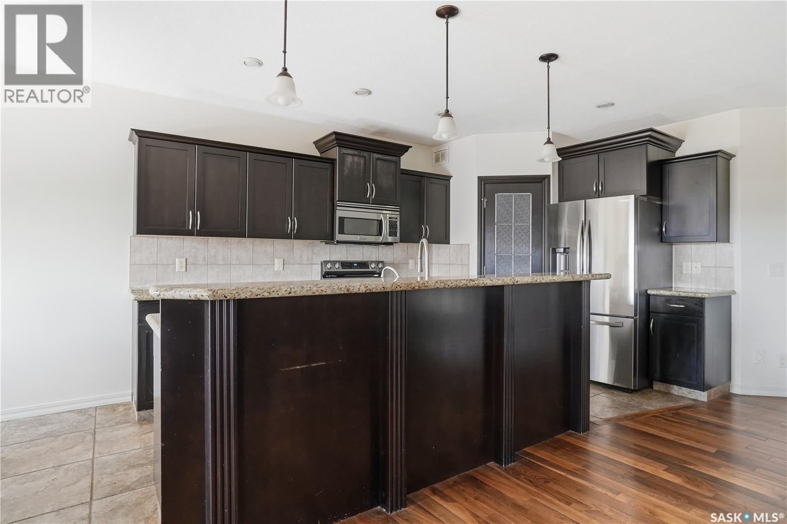 7111 Wascana Cove DRIVE - 12