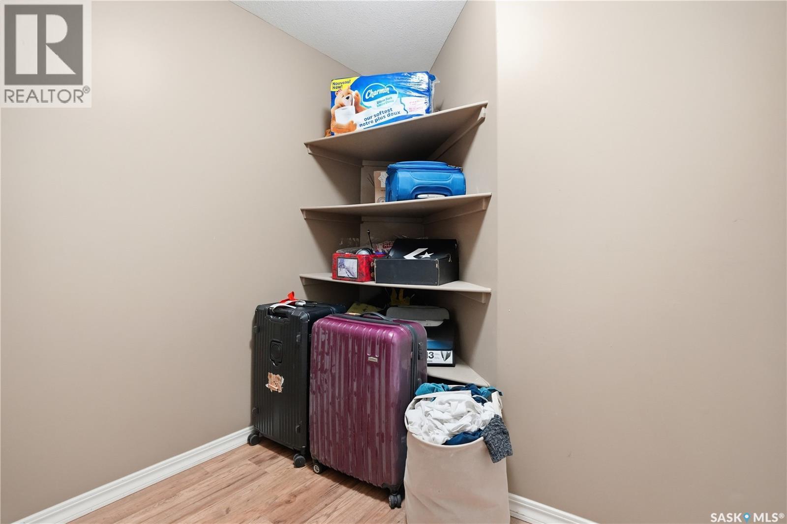 7111 Wascana Cove DRIVE - 41