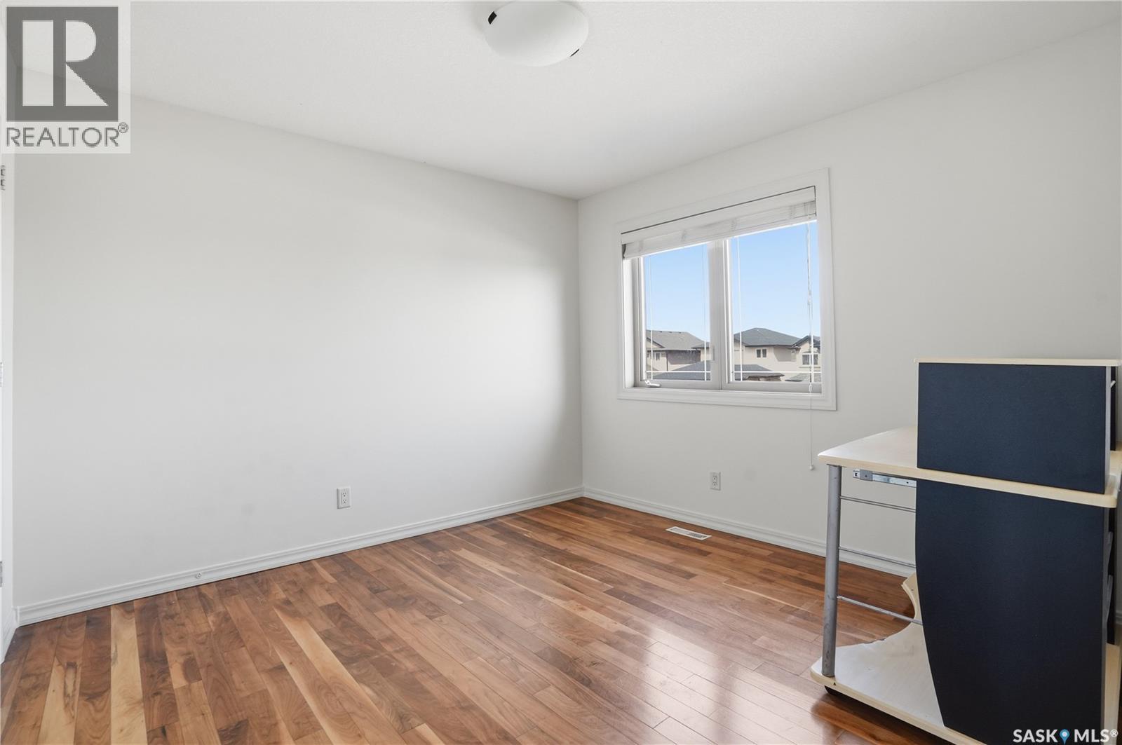 7111 Wascana Cove DRIVE - 32