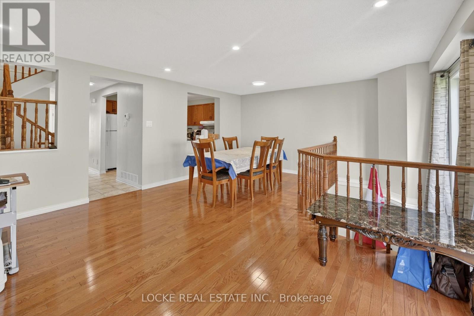 1824 SUMMERFIELDS CRESCENT - 10