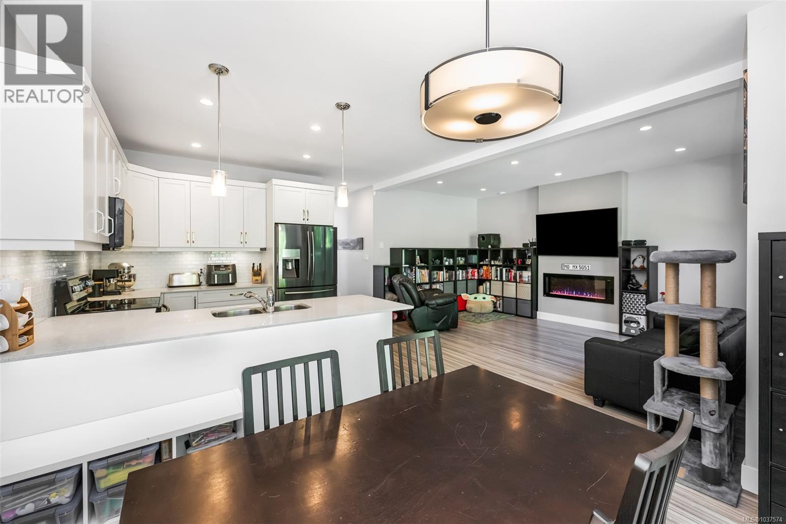 2142 Winfield Dr - 11