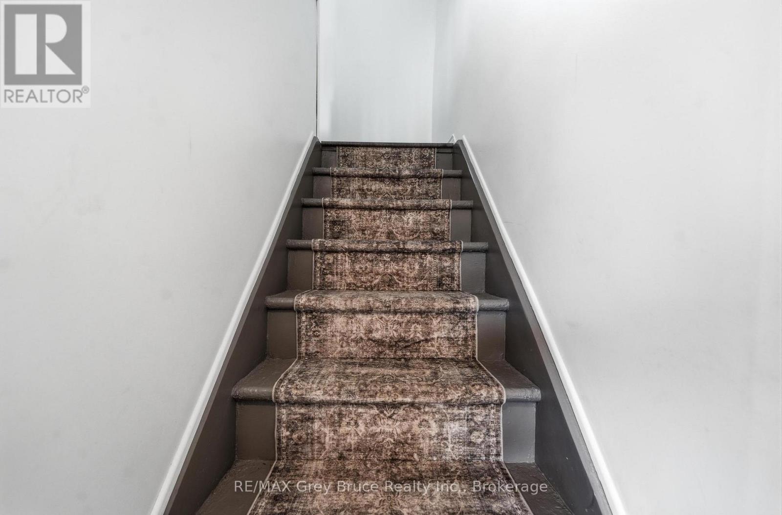 230 2ND AVENUE SE - 17
