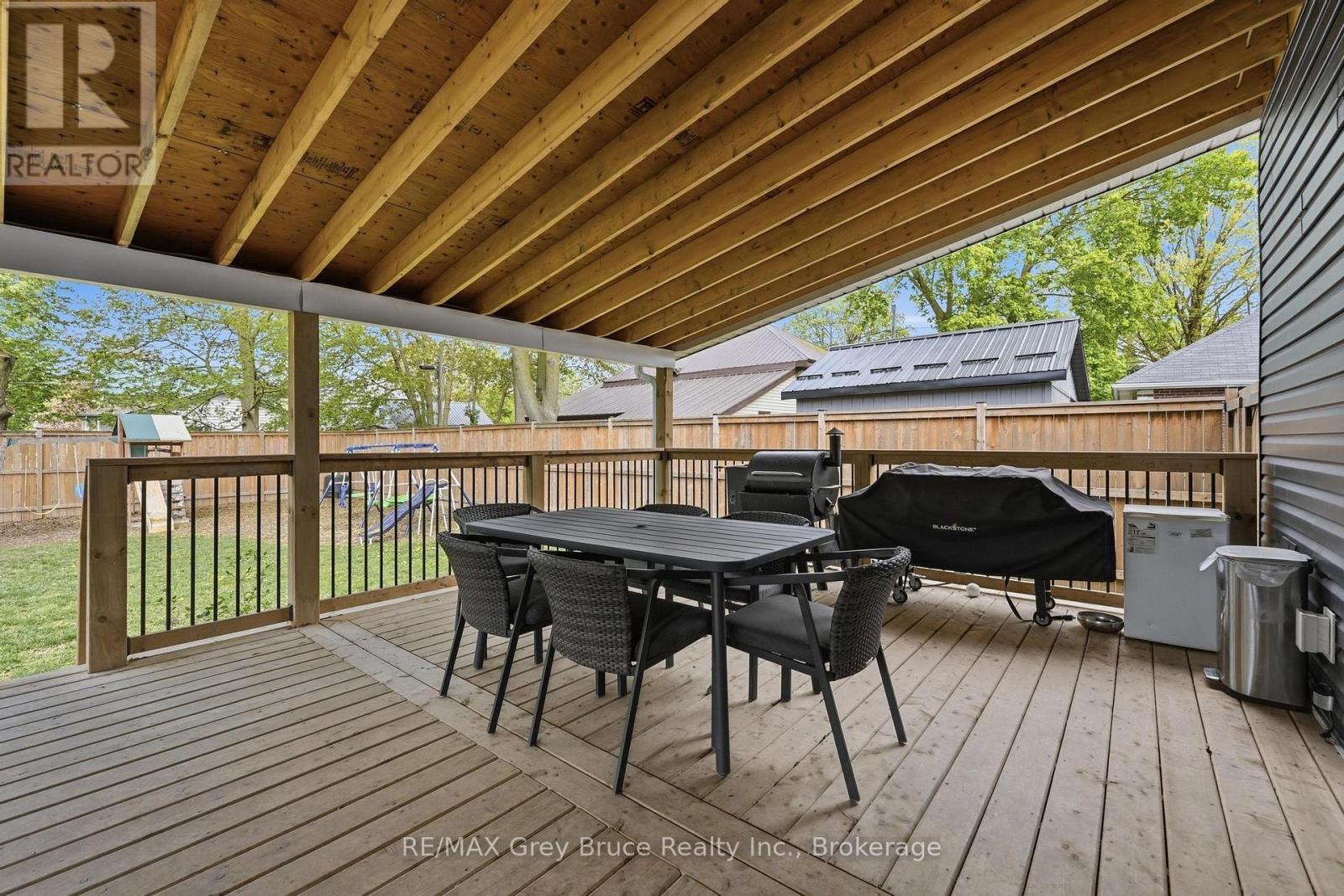 230 2ND AVENUE SE - 26
