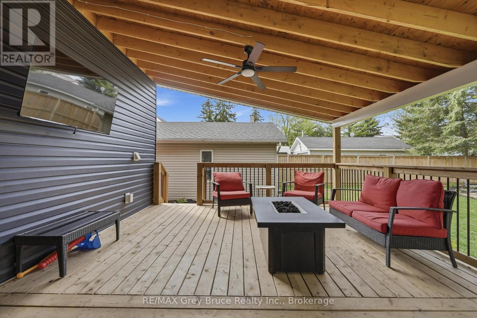 230 2ND AVENUE SE - 27