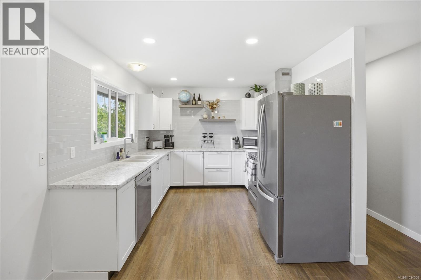 953 Poplar Way - 4
