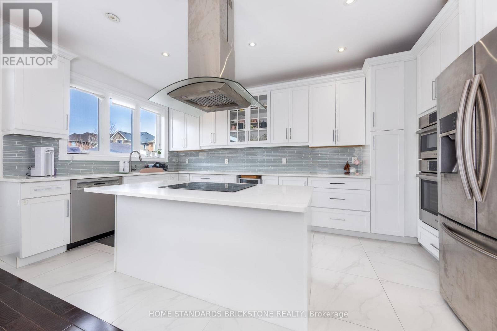 64 SAFFRON STREET - 10
