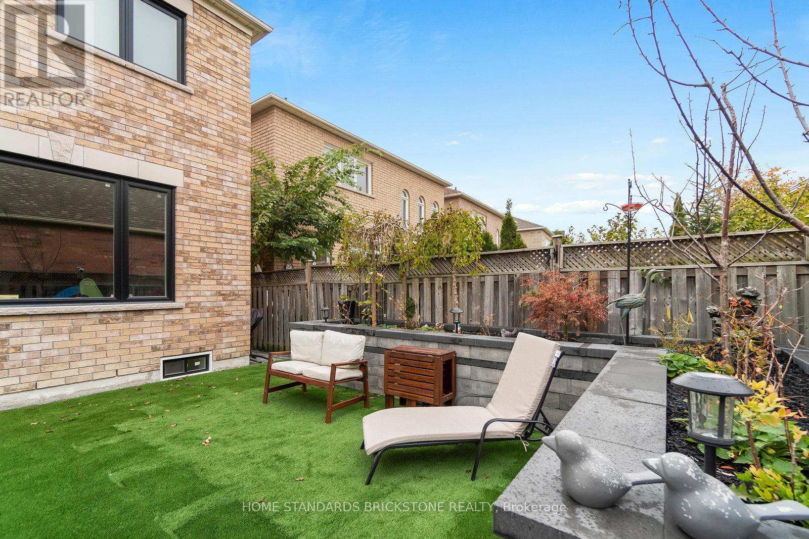 64 SAFFRON STREET - 35