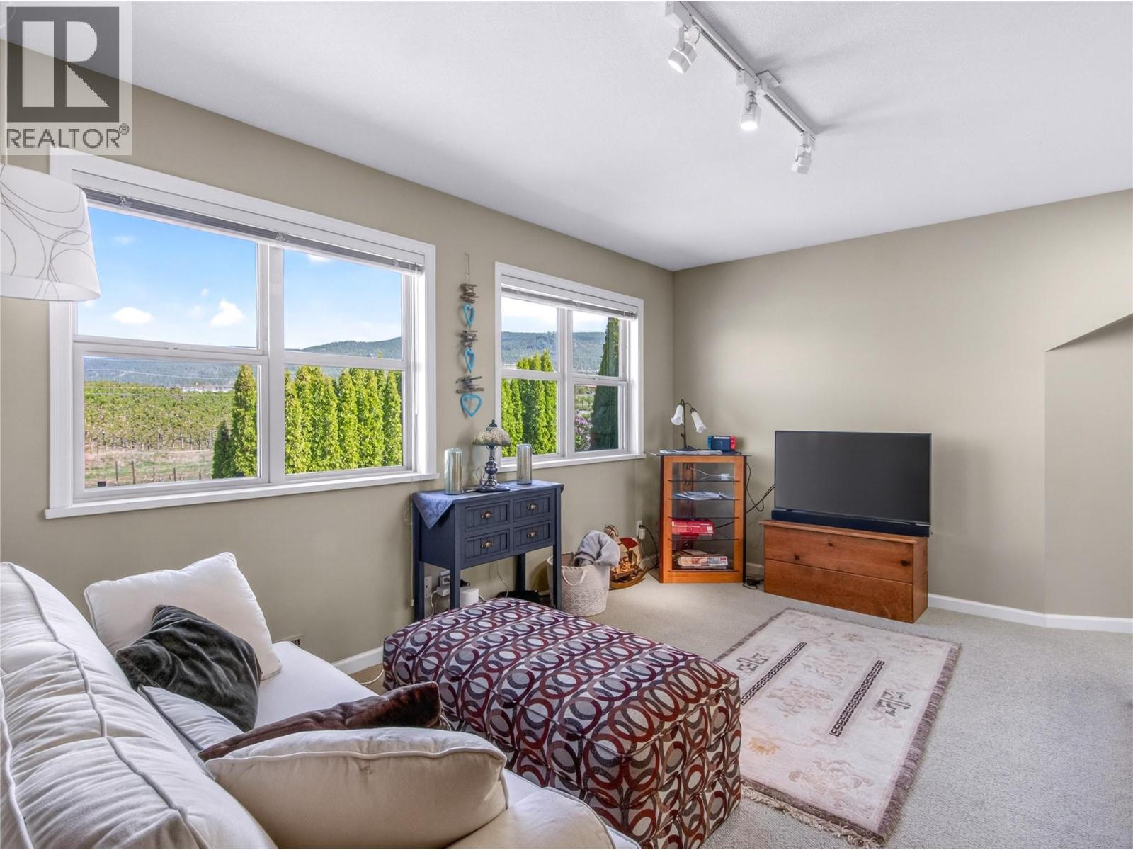 350 MIDDLE BENCH Road, Penticton