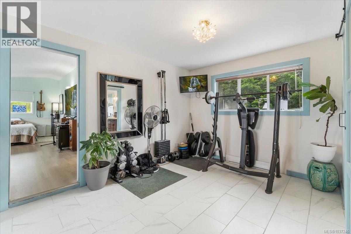 120 Hornby Pl, Qualicum Beach