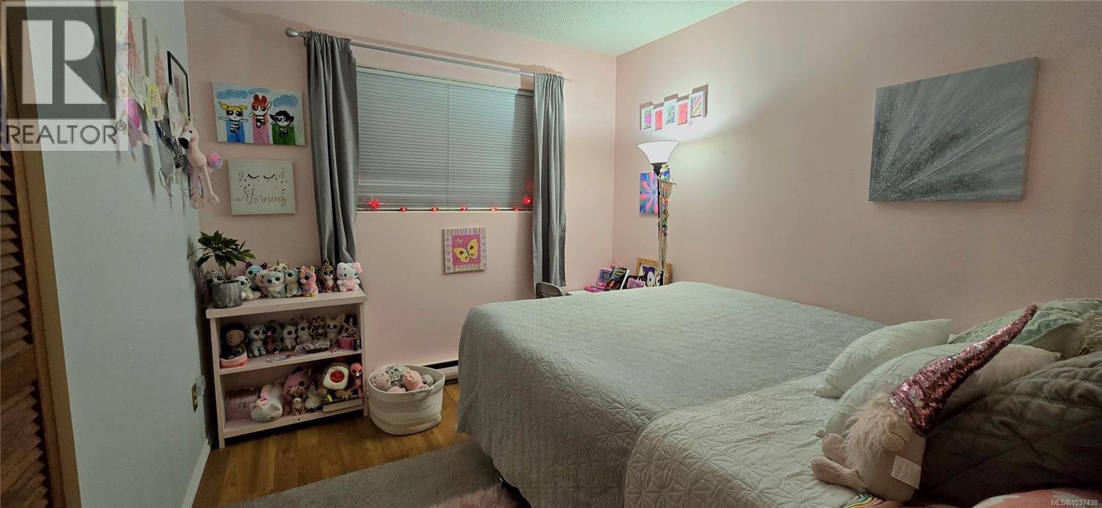 1112 Maquinna Ave - 12