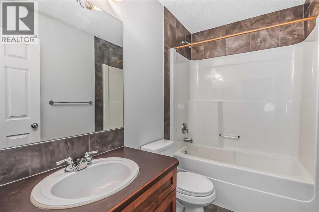 219 Kincora Lane NW - 18