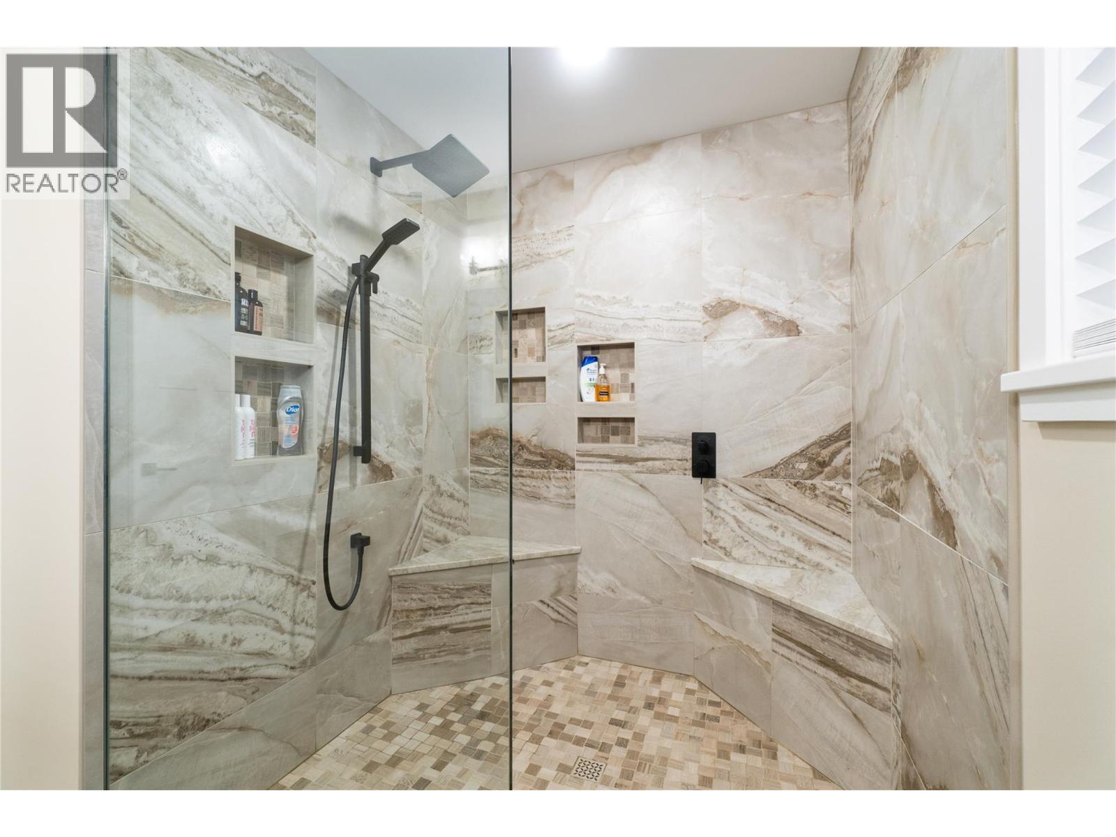  3304 Gray Road, Blind Bay