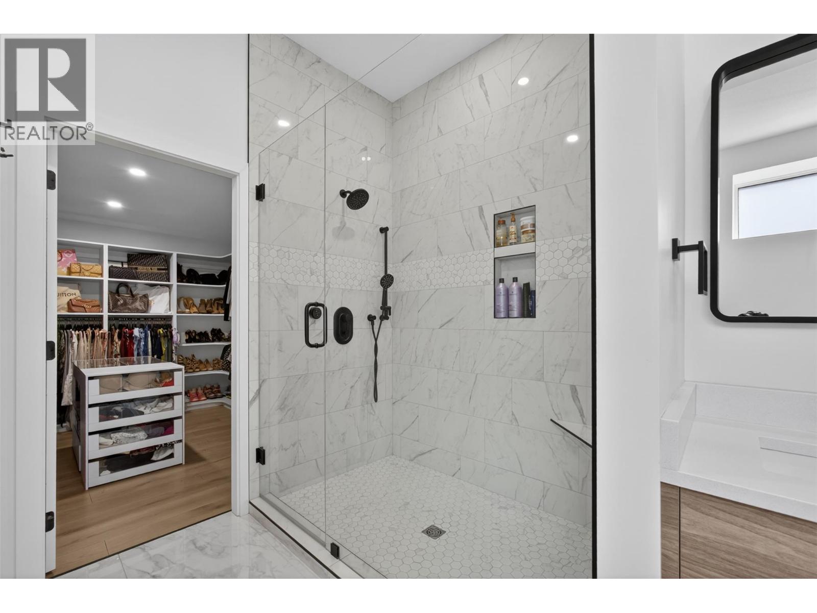 10255 Beacon Hill Drive, Lake Country