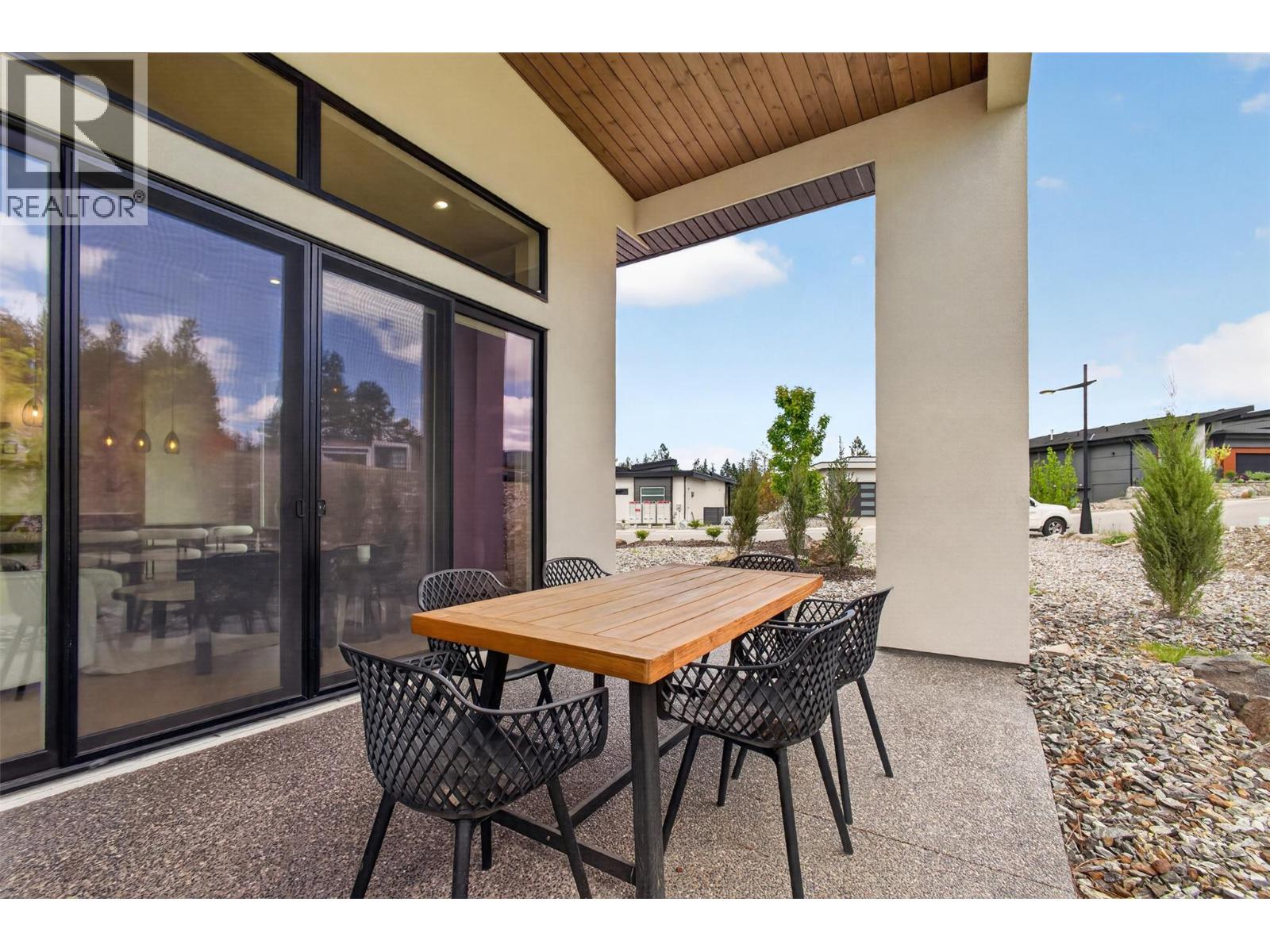 10255 Beacon Hill Drive, Lake Country
