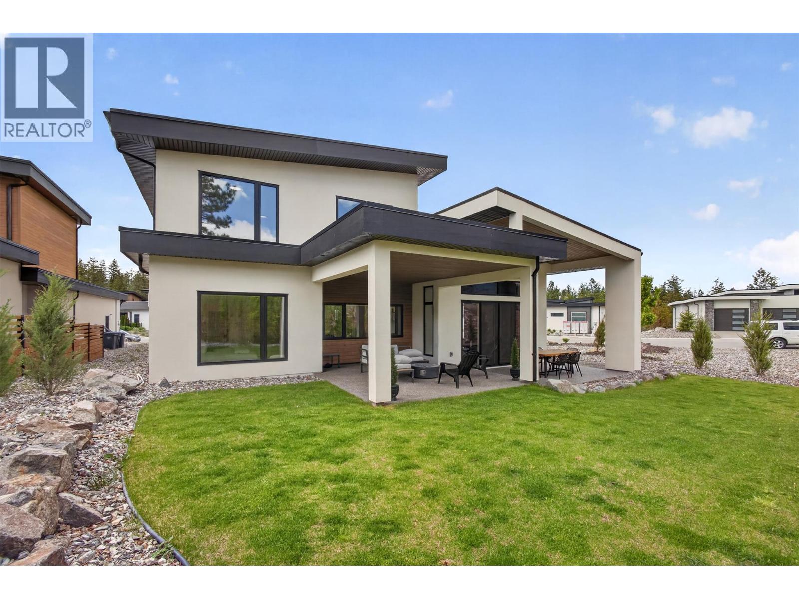 10255 Beacon Hill Drive, Lake Country