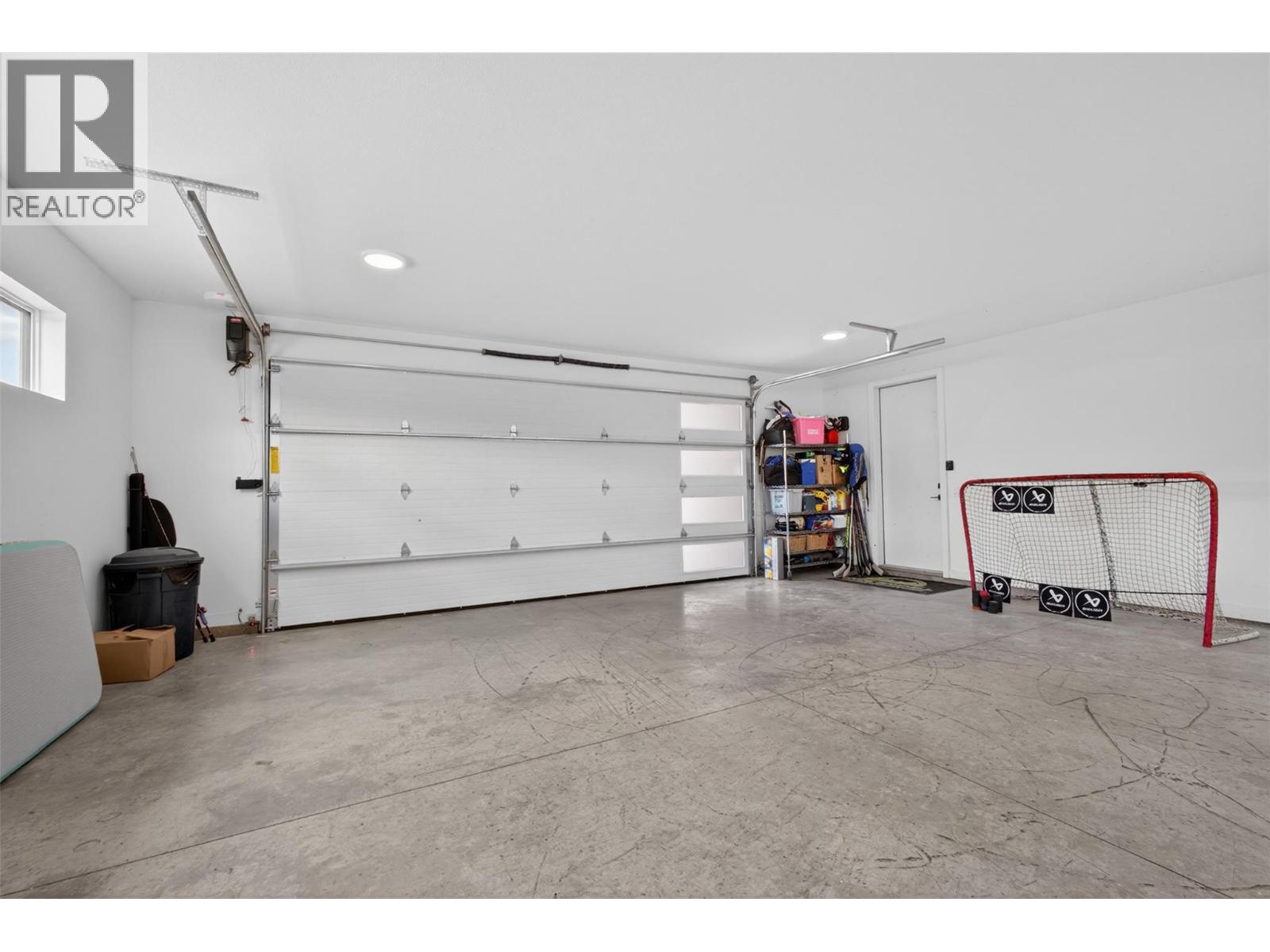10255 Beacon Hill Drive, Lake Country