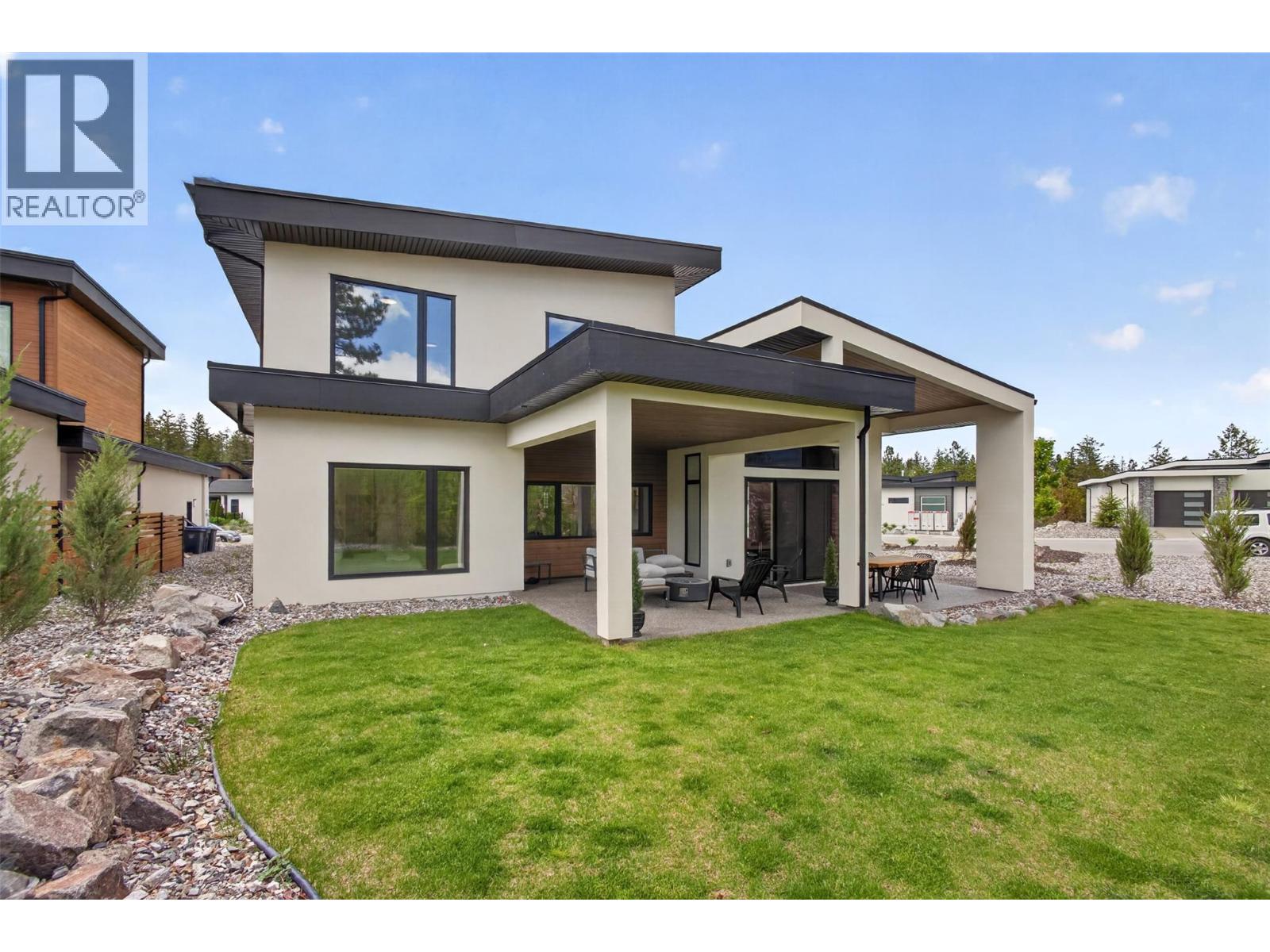 10255 Beacon Hill Drive, Lake Country