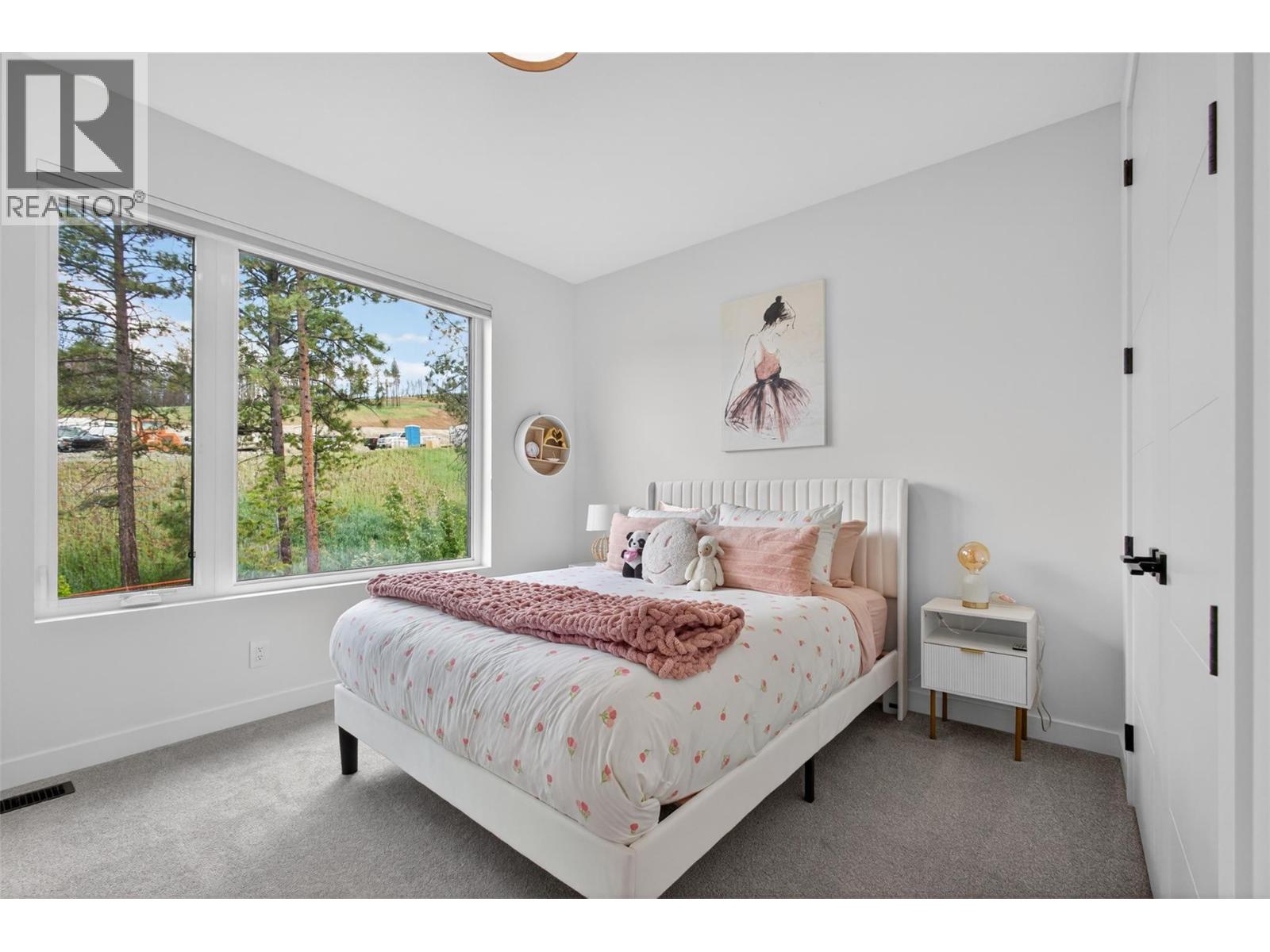 10255 Beacon Hill Drive, Lake Country