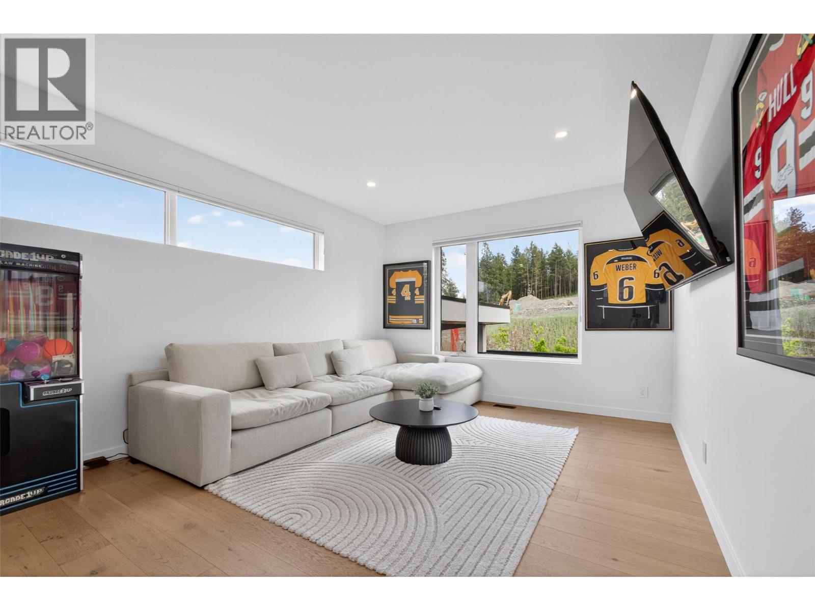 10255 Beacon Hill Drive, Lake Country