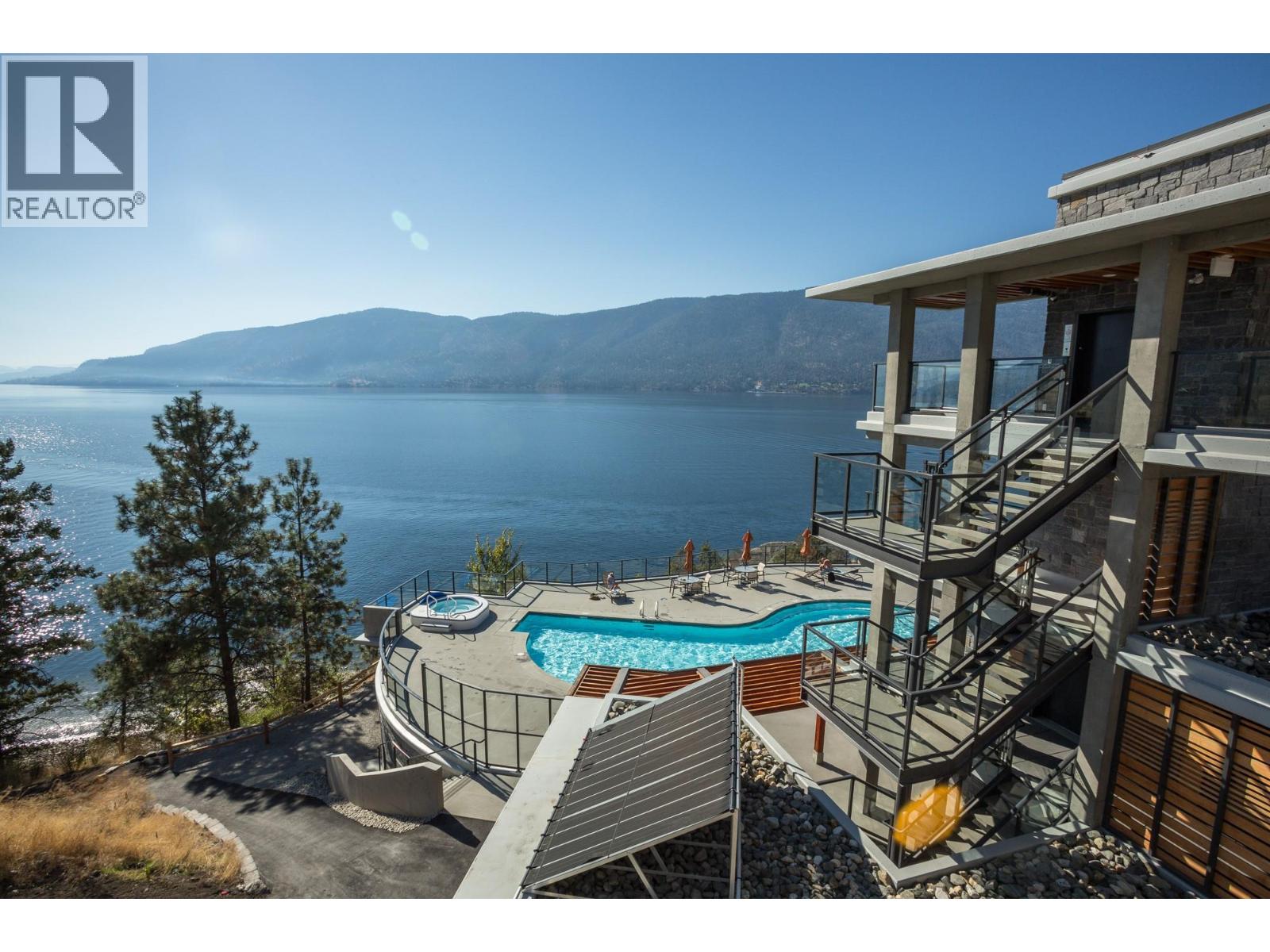 10255 Beacon Hill Drive, Lake Country
