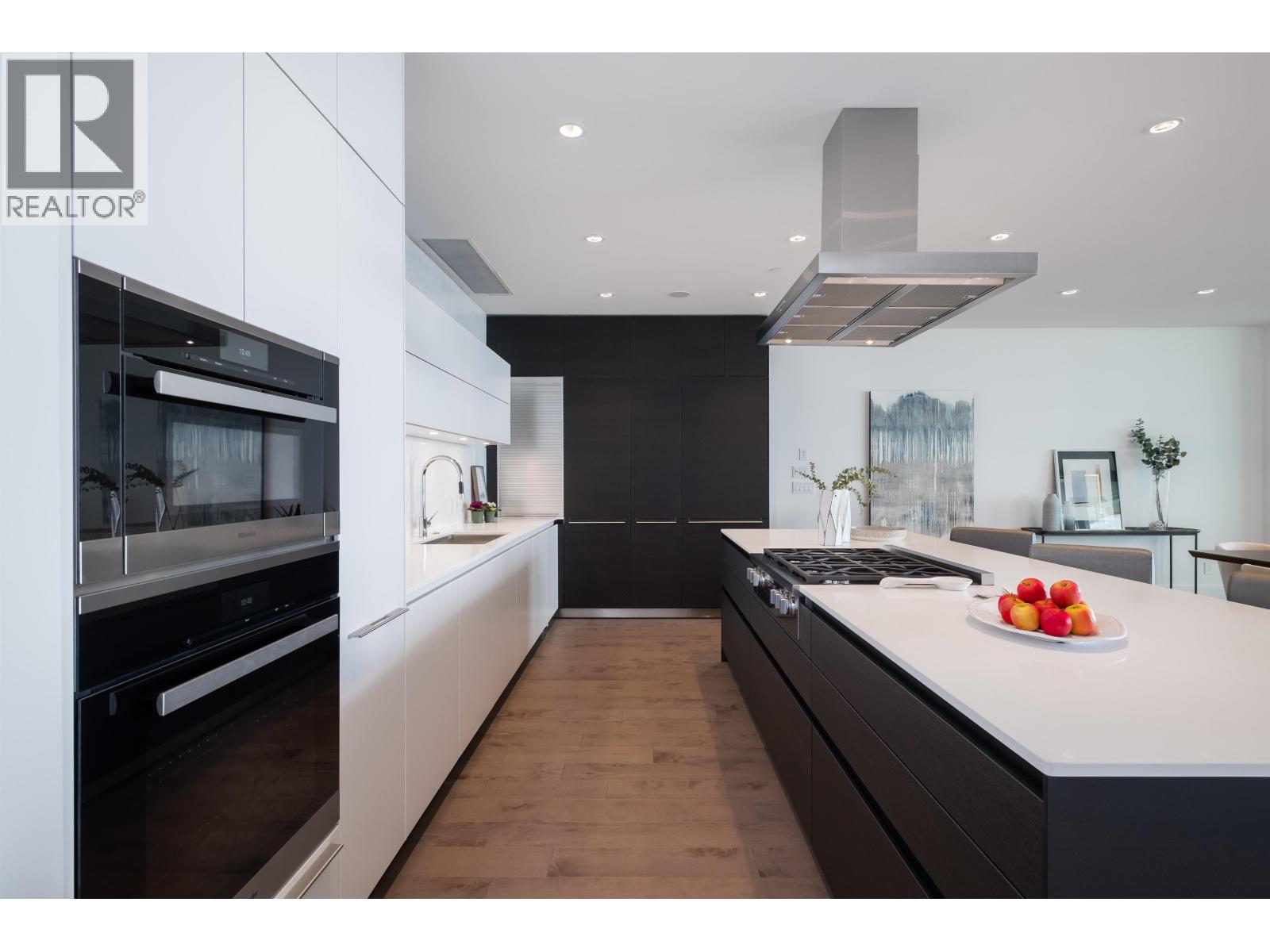 302 2958 BURFIELD PLACE, West Vancouver