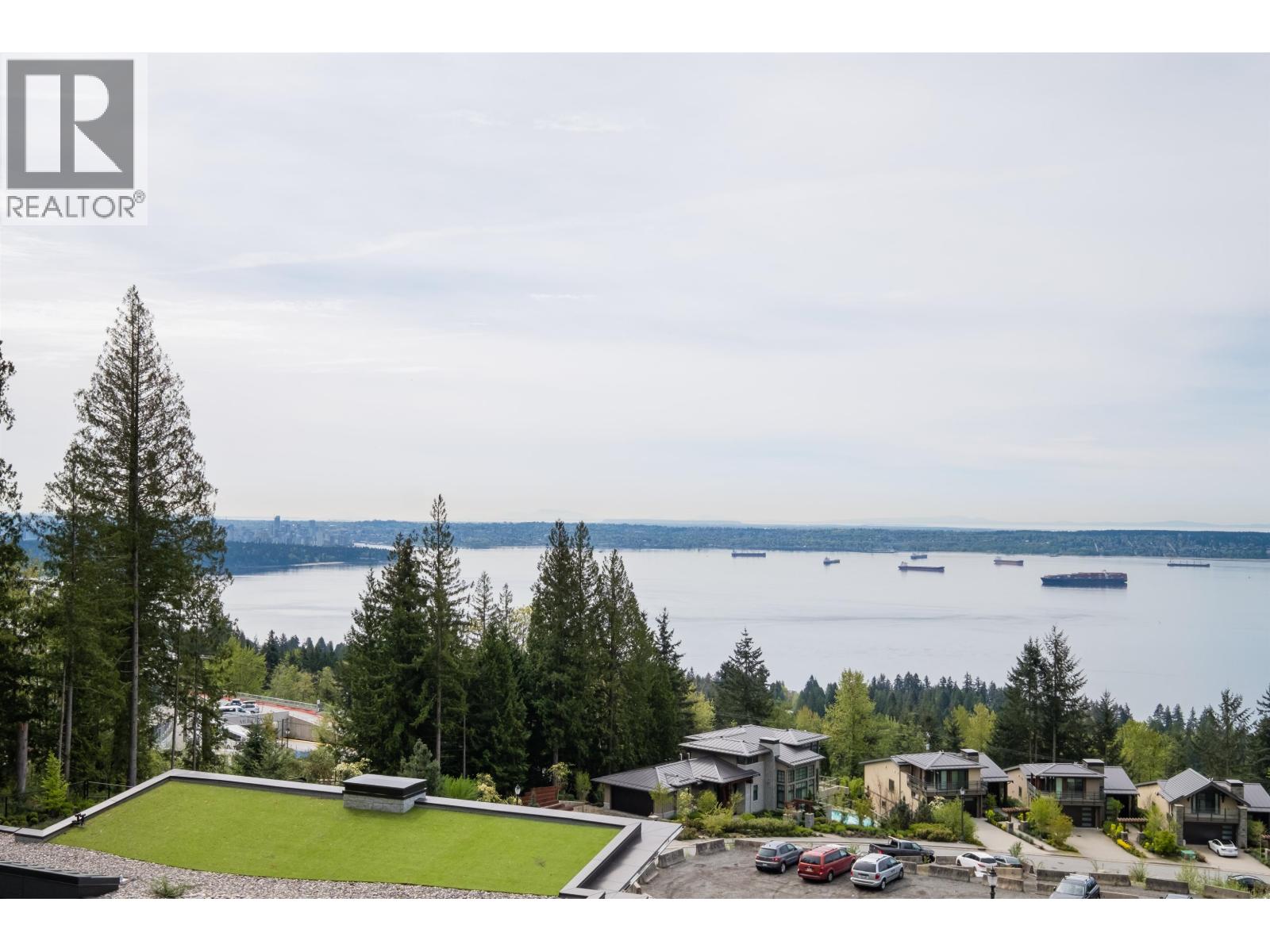 302 2958 BURFIELD PLACE, West Vancouver