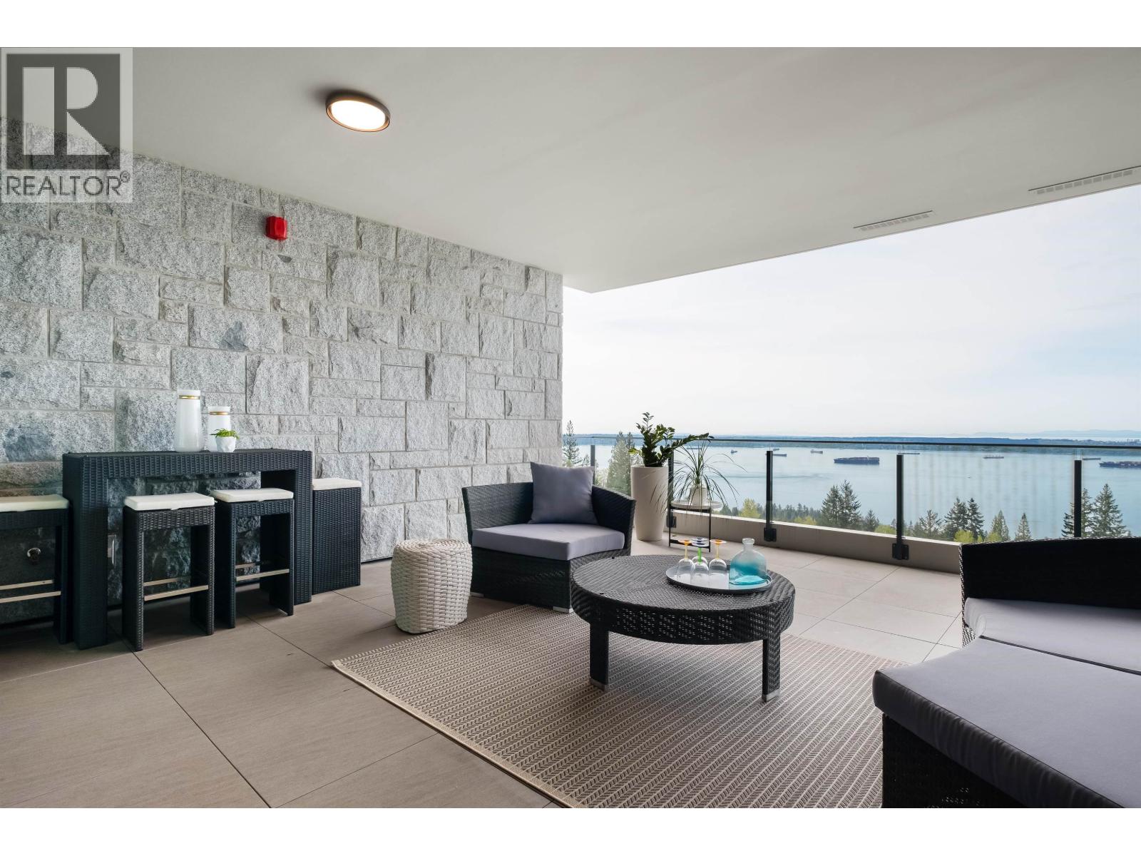 302 2958 BURFIELD PLACE, West Vancouver