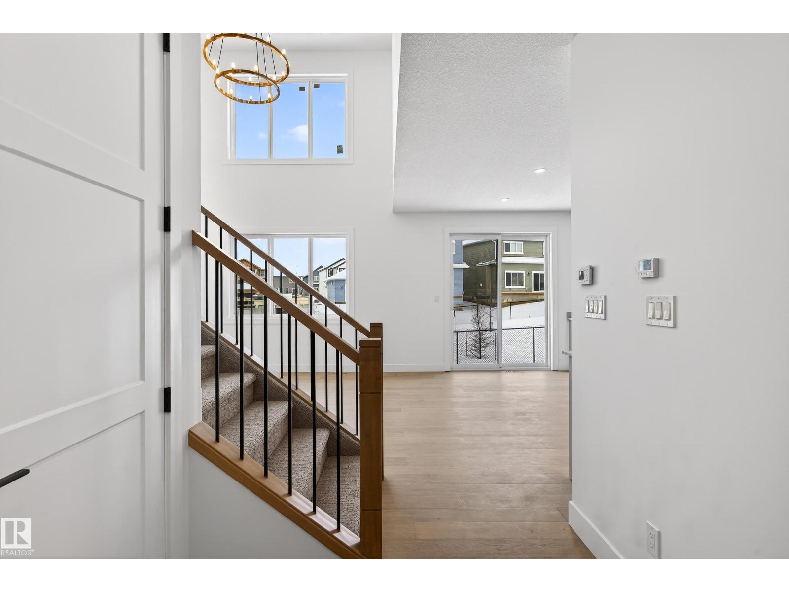 82 Baker ST - 5