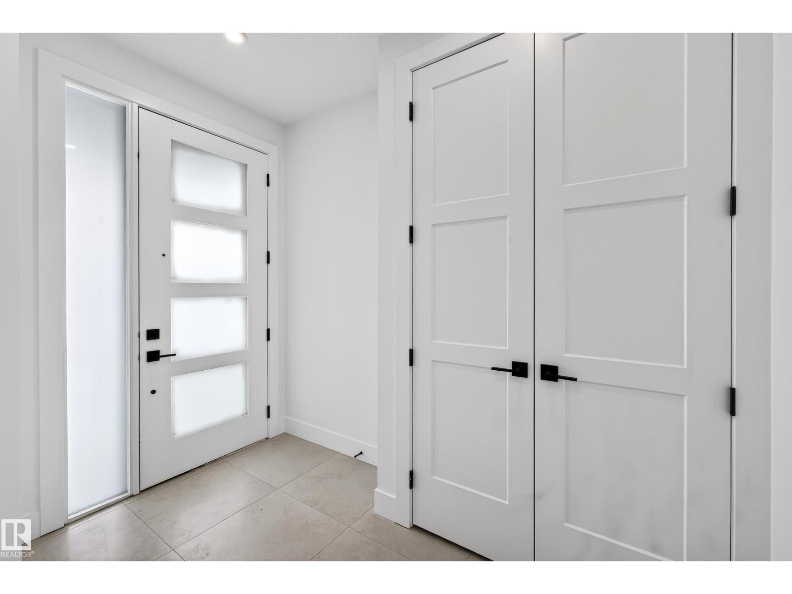 82 Baker ST - Image 3