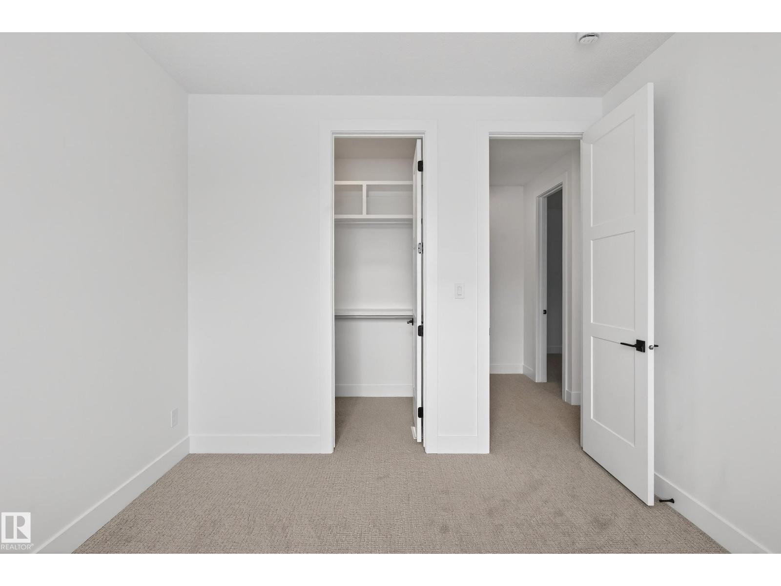 82 Baker ST - 28