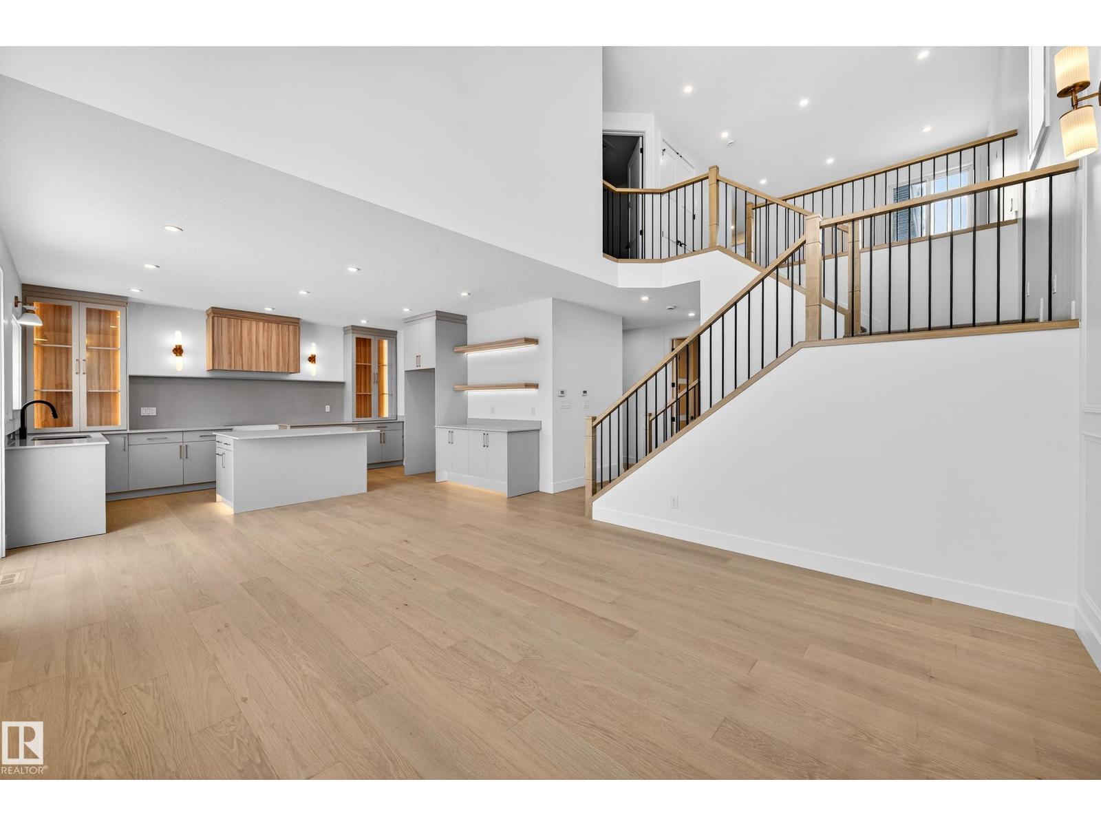 82 Baker ST - 7