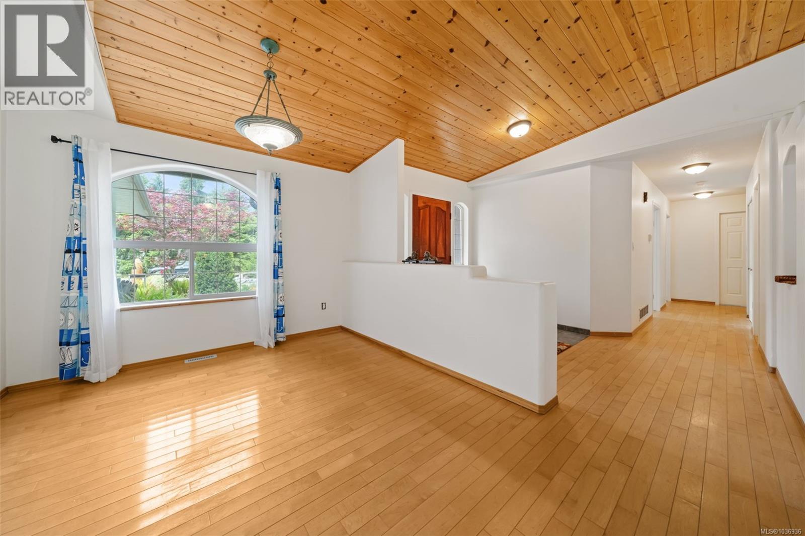 6745 Wall St - 7