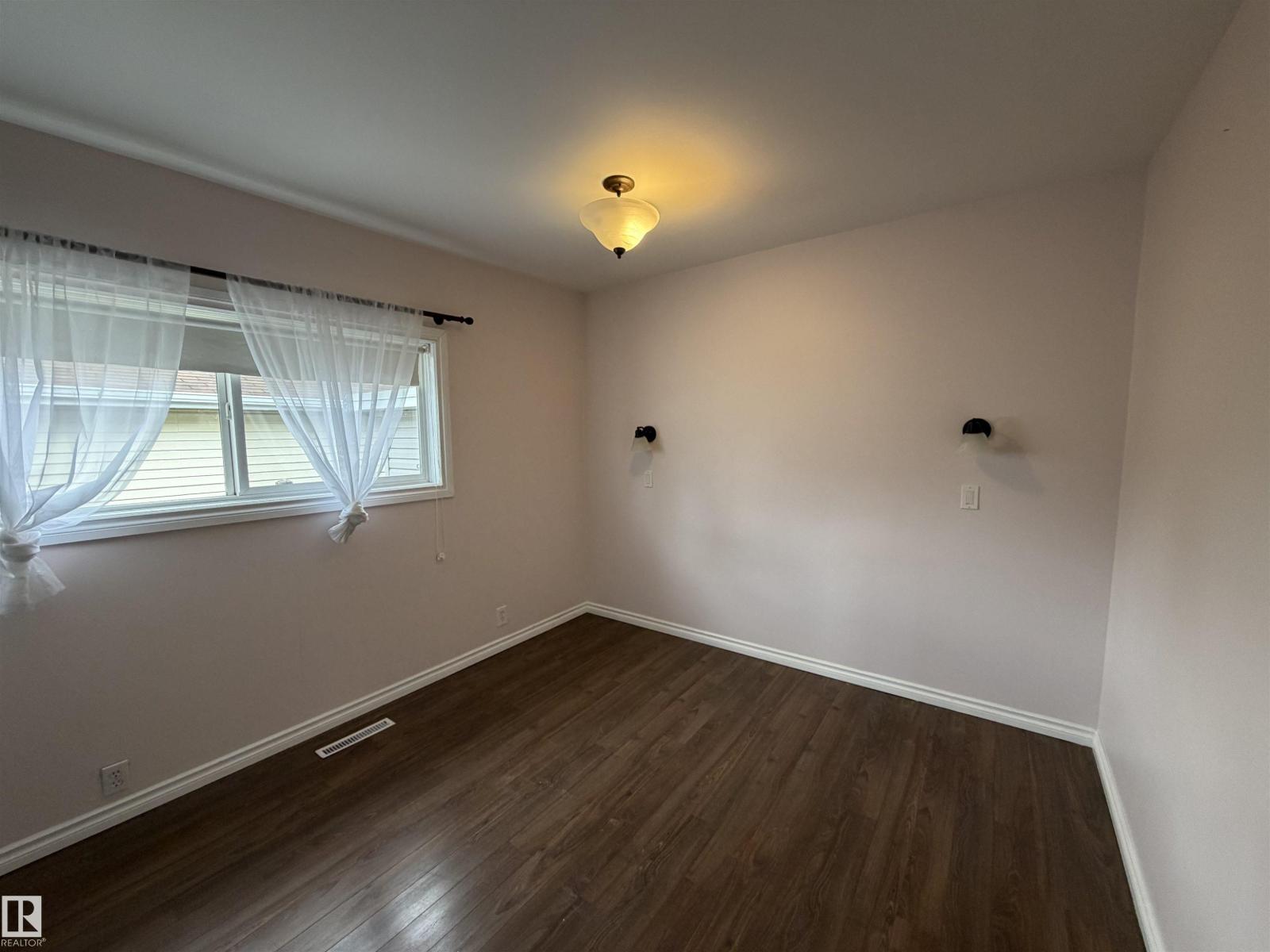 13413 59 ST NW - 15
