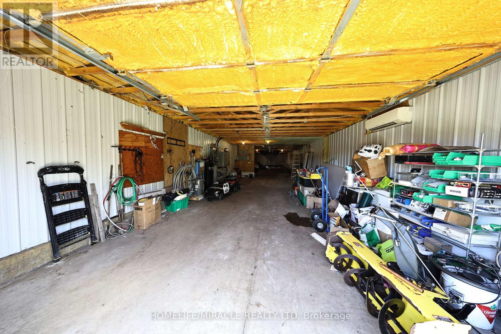 9465 17 SIDE ROAD - 38