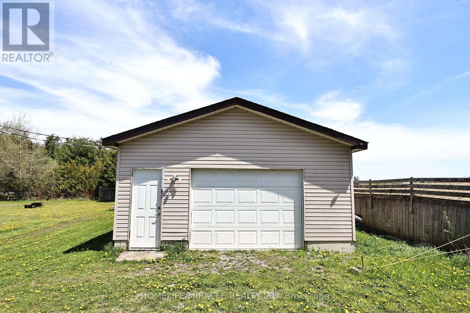 9465 17 SIDE ROAD - 37