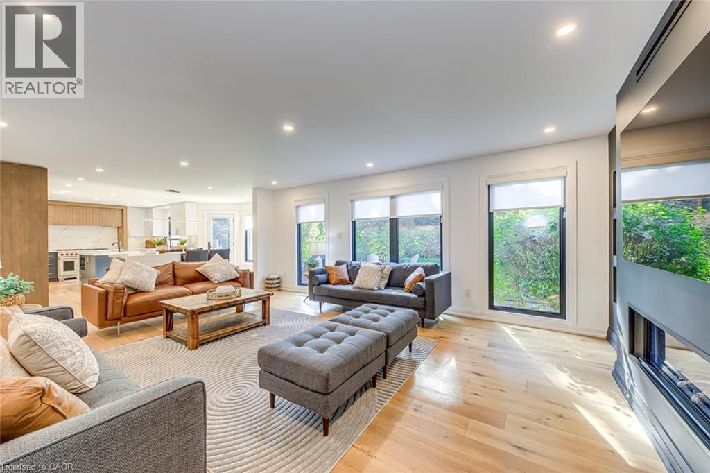 54 DEERVIEW Avenue - 24