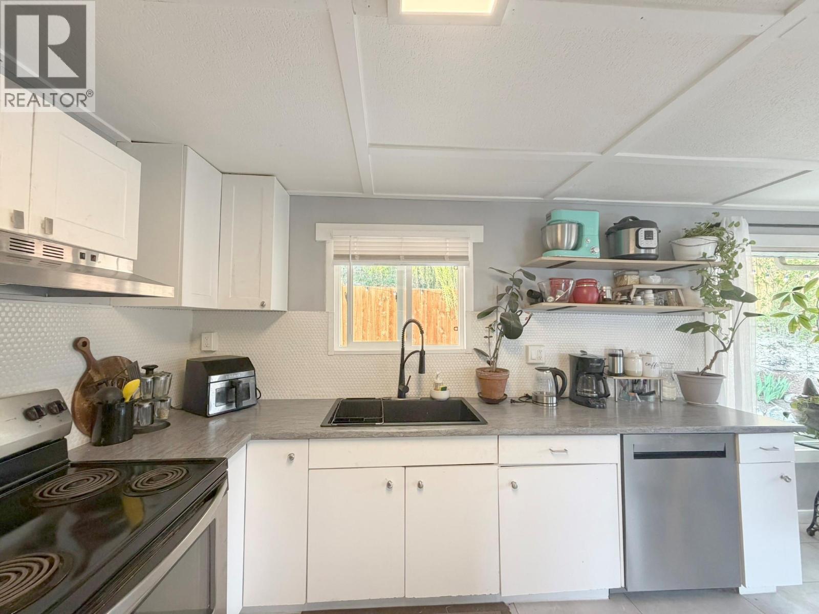 6430 WESTSYDE Road, Kamloops