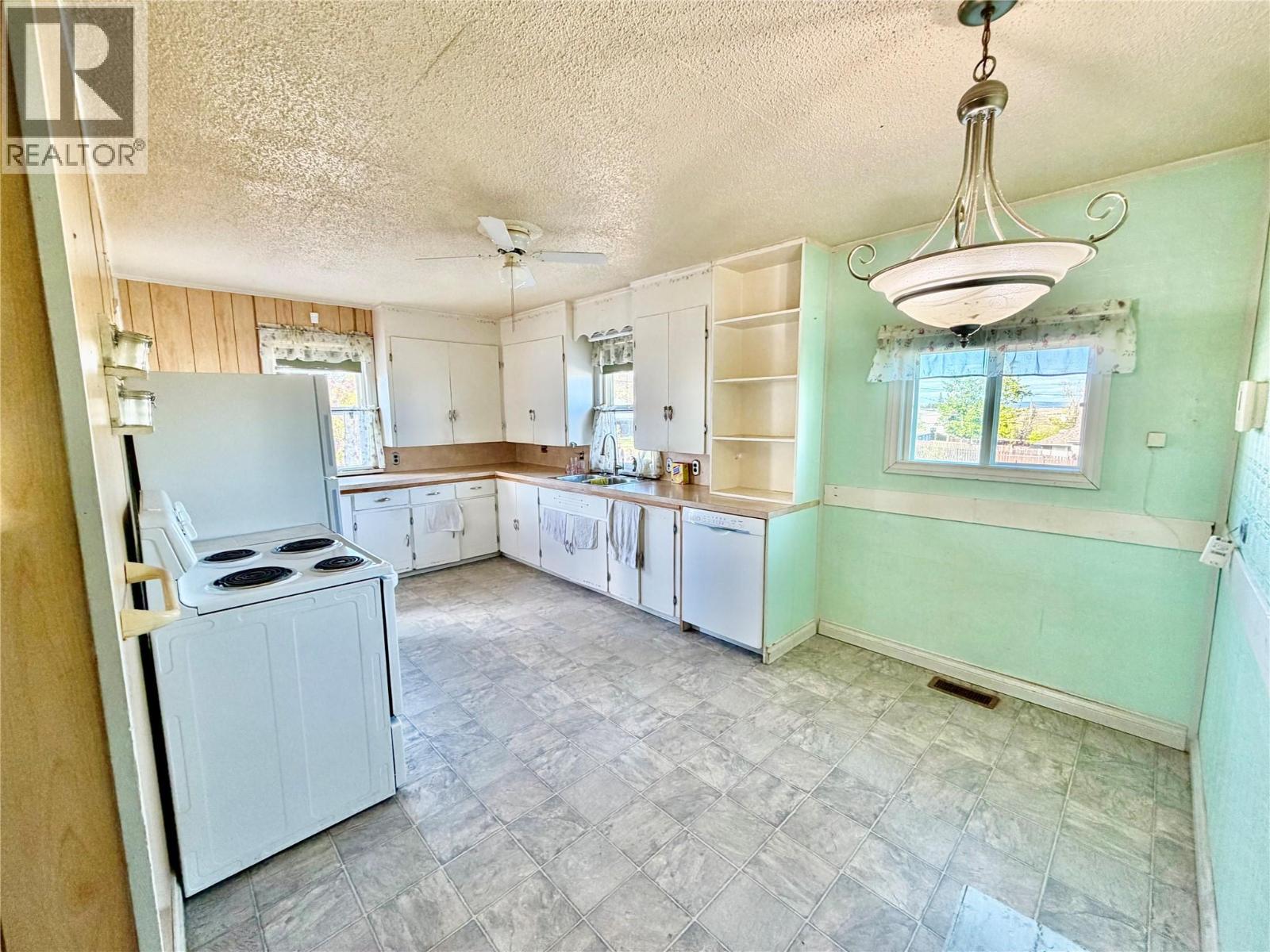 400 98 Avenue, Dawson Creek