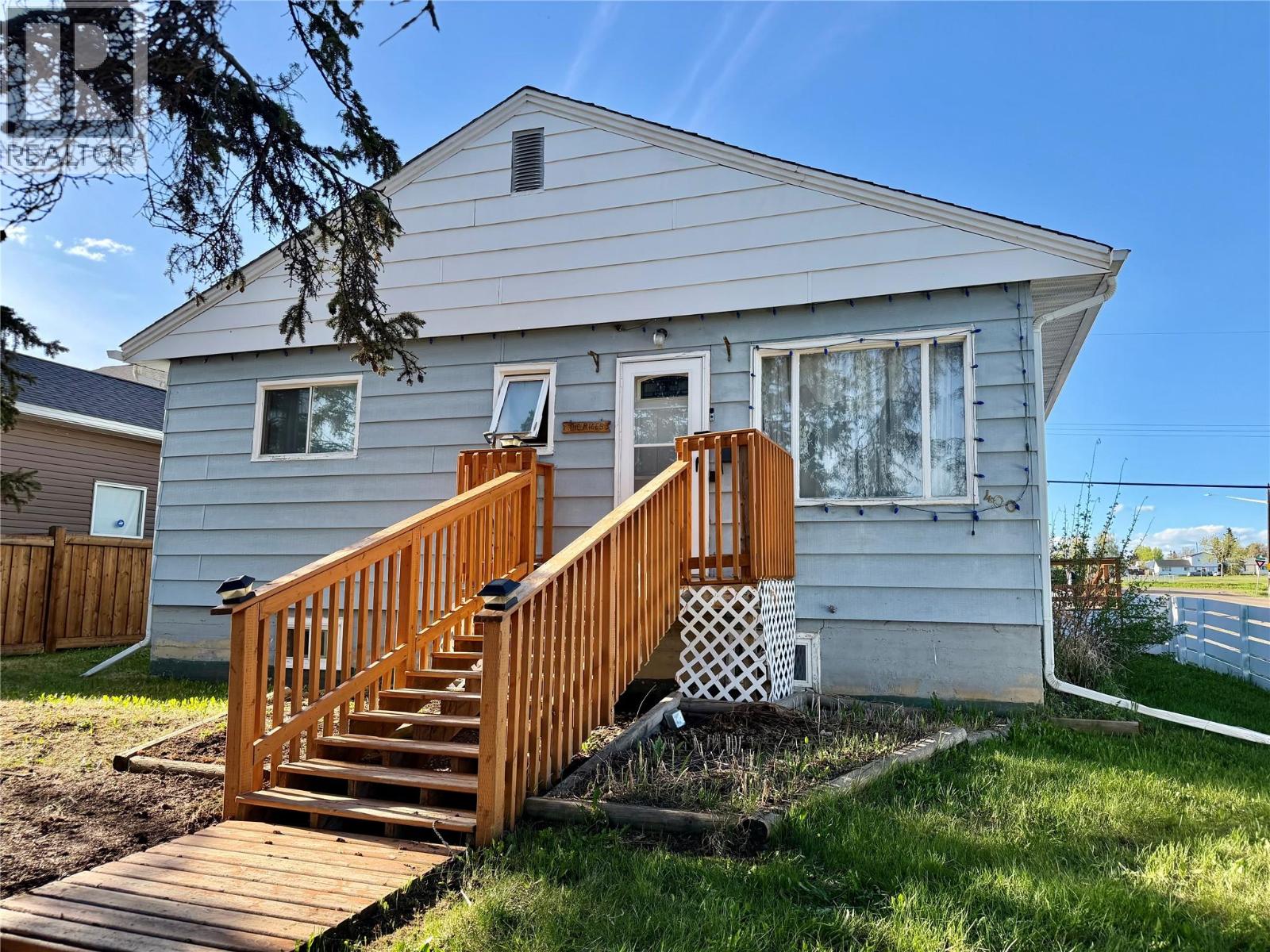 400 98 Avenue, Dawson Creek